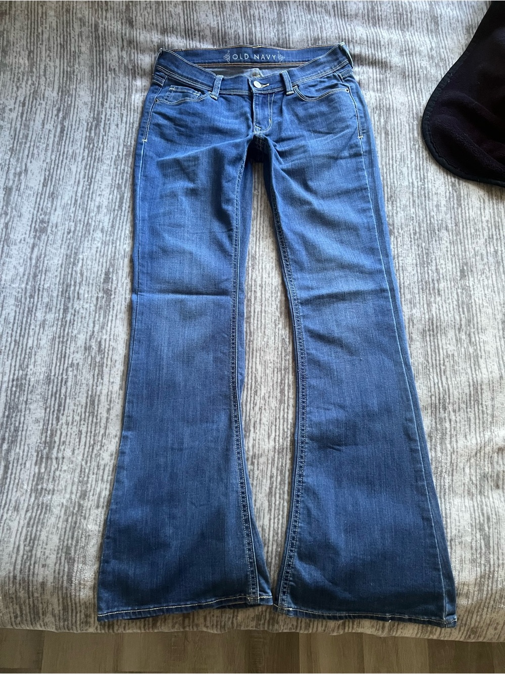 y2k low rise flare jeans